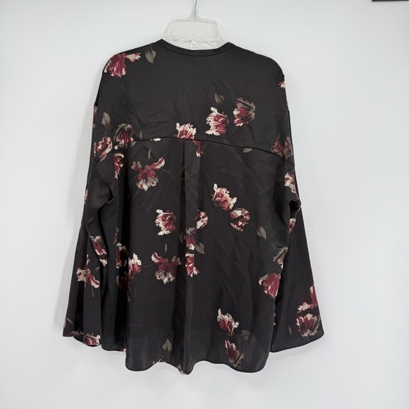Vince 100% Silk Women's Black Floral Button Down Shirt Size Small Collarless - Picture 8 of 11